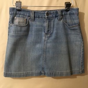 Tommy Hilfiger denim skirt